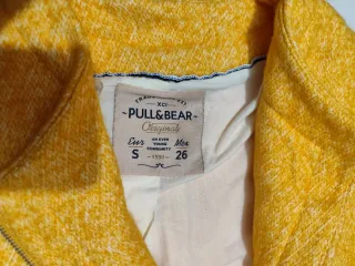Abrigo Pull&Bear amarillo