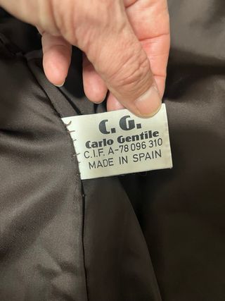 Abrigo de piel artesanal marrón