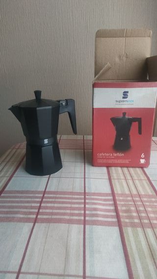 Cafetera Supreminox Negra 6 Tazas