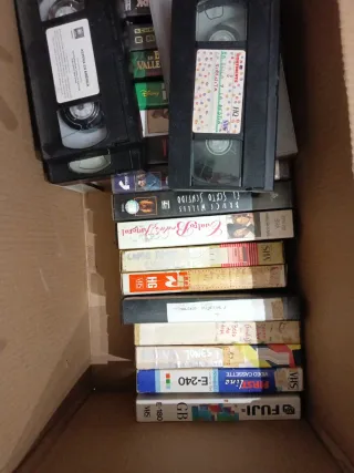 Lote 14 Cintas VHS Películas Varias originales y +