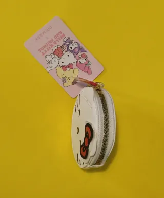 Monedero de Hello Kitty.
