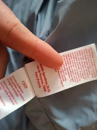 Plumífero Lacoste azul y blanco