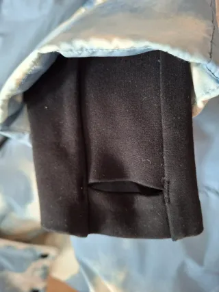 Plumífero Lacoste azul y blanco