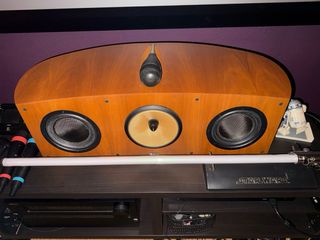 Altavoces B&W Nautilus.