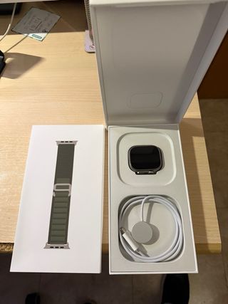 Apple Watch Ultra 49mm Titanium Green Alpine Loop