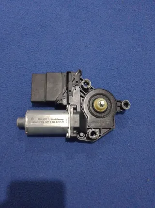 Motor Elevalunas Trasero VW Golf V Bosch