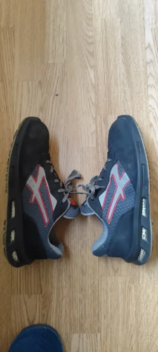 Zapatos seguridad marca UPOWER Talla 42