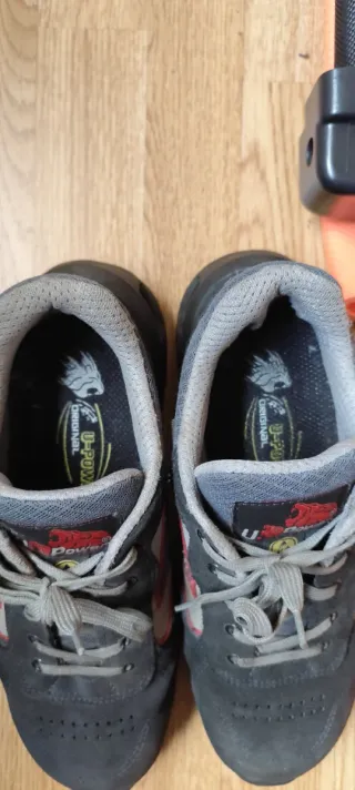 Zapatos seguridad marca UPOWER Talla 42