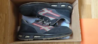 Zapatos seguridad marca UPOWER Talla 42