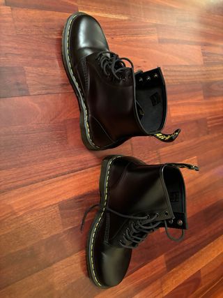 Botas Dr. Martens Negras Talla 43 Nuevas