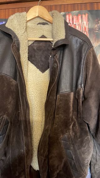 Cazadora de piel marrón