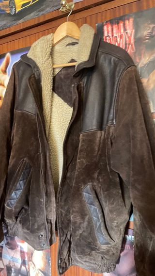 Cazadora de piel marrón