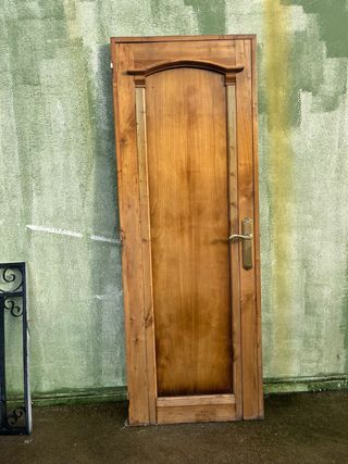 Puerta Madera Castaño Macizo