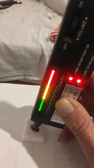 Rubí sangre de paloma ovalado