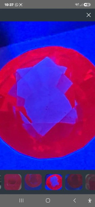Rubí sangre de paloma ovalado