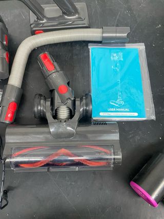 Aspirador escoba con accesorios