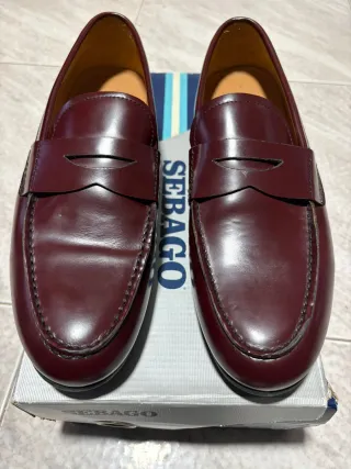 Mocasines Sebago Granate EU 42 en caja.