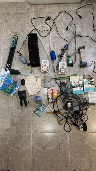 Acuario 100L Marino/Dulce con Accesorios