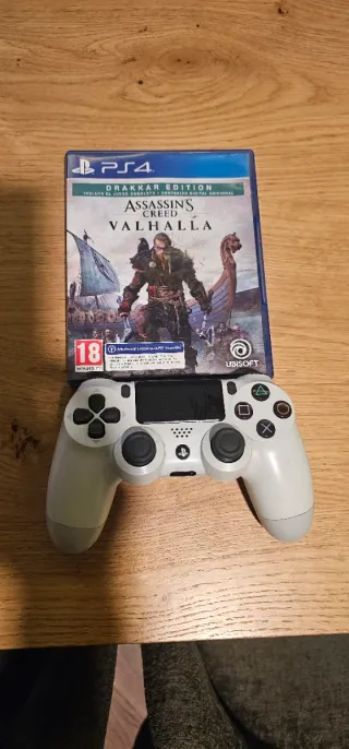 Consola PS4 Pro 1TB + Mando + Juego