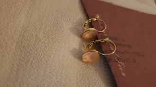 Pendientes chapados en oro