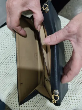 Lote: Bolso Negro + Cartera Dooney & Bourke