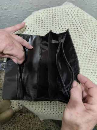 Lote: Bolso Negro + Cartera Dooney & Bourke