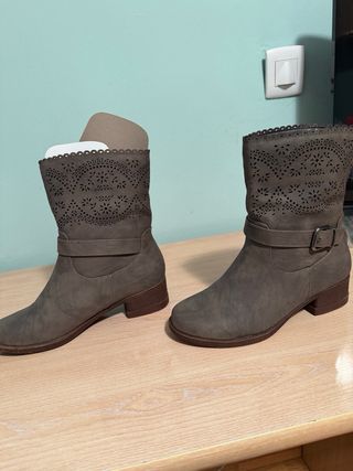 Botines grises mujer