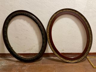 Stock di 9 cornici antiche in legno