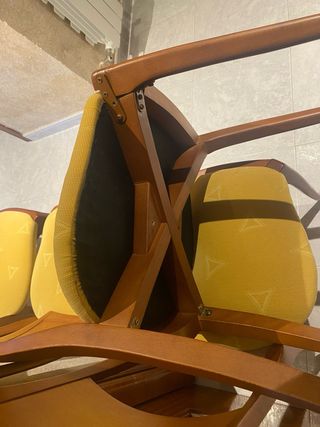 Mesa extensible y 6 sillas madera