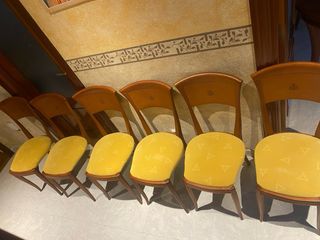 Mesa extensible y 6 sillas madera