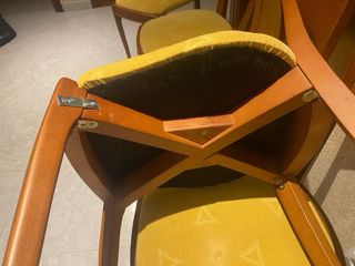 Mesa extensible y 6 sillas madera