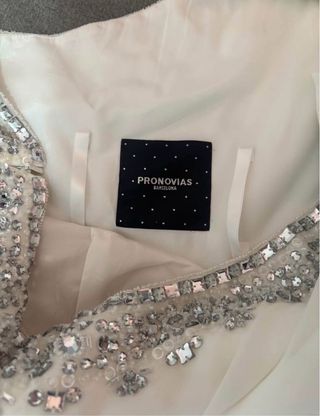 Vestido de novia corte helénico con pedrería