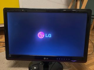 Monitor LG 22”