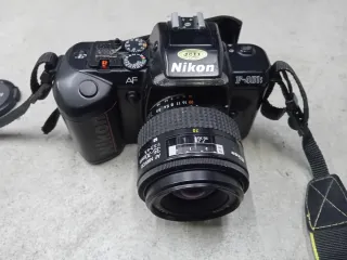 Macchina fotografica Nikon F-401s