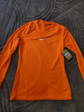 Camiseta Nike Dri-Fit Manga Larga