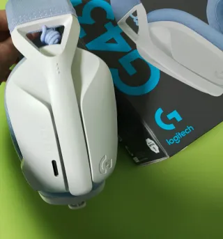 Auriculares Logitech G435 Blancos y Azules