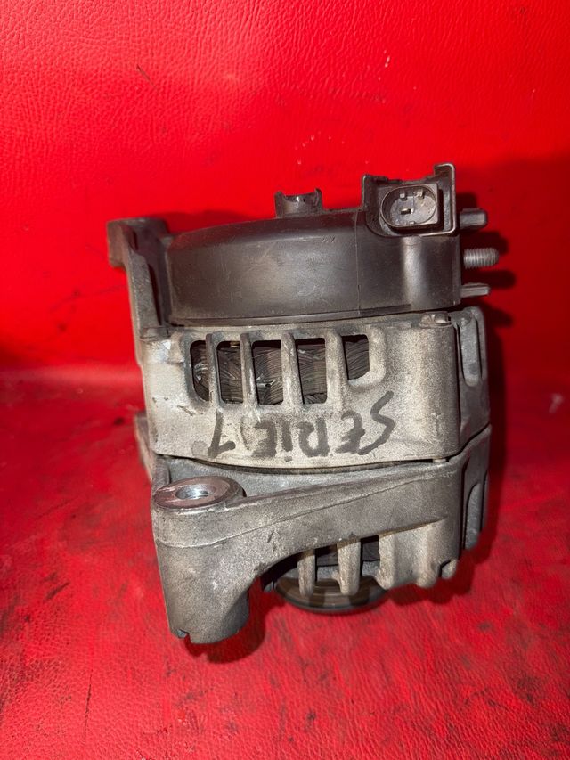Alternador BMW Serie 1 / 7802261