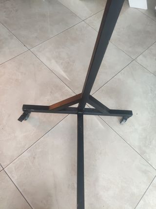 Perchero Metálico Negro Alto 1.60m