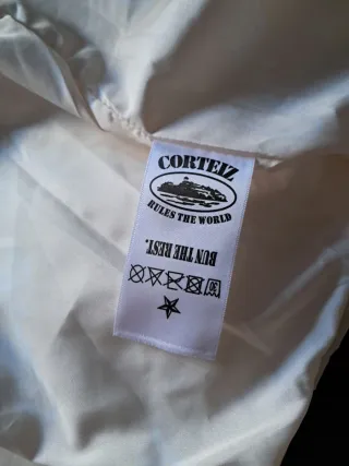 Abrigo Corteiz Blanco