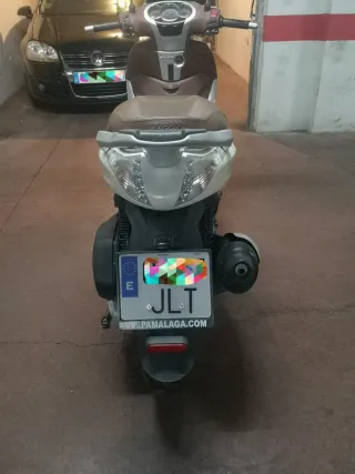 Piaggio Beverly 300 ie