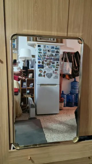 Espejo Dorado Marco Metálico