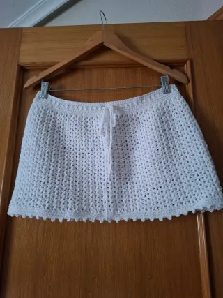 Falda crochet blanca
