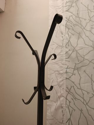 (1)Perchero de pie de Hierro IKEA