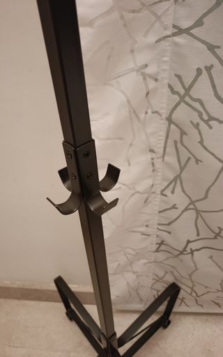 (1)Perchero de pie de Hierro IKEA