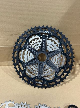 Cassette Shimano XT 12 velocidades