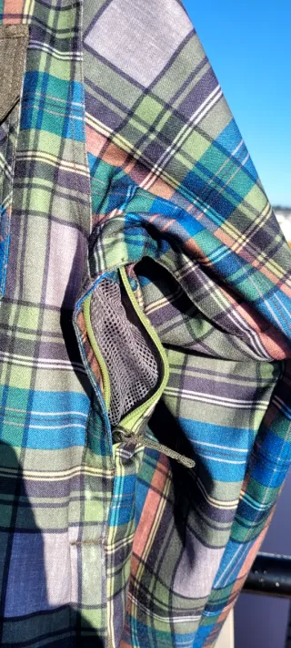 Chaqueta Billabong a cuadros con capucha