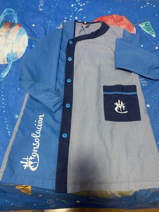 Bata uniforme Rosa Molas.