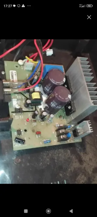 Riparazione di schede elettroniche per lavatrici, frigoriferi e altro