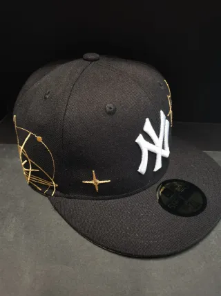 Gorra New Era 59Fifty Negra y Dorada Talla 7.1/4