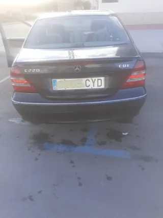 Mercedes-Benz Clase C 2004
